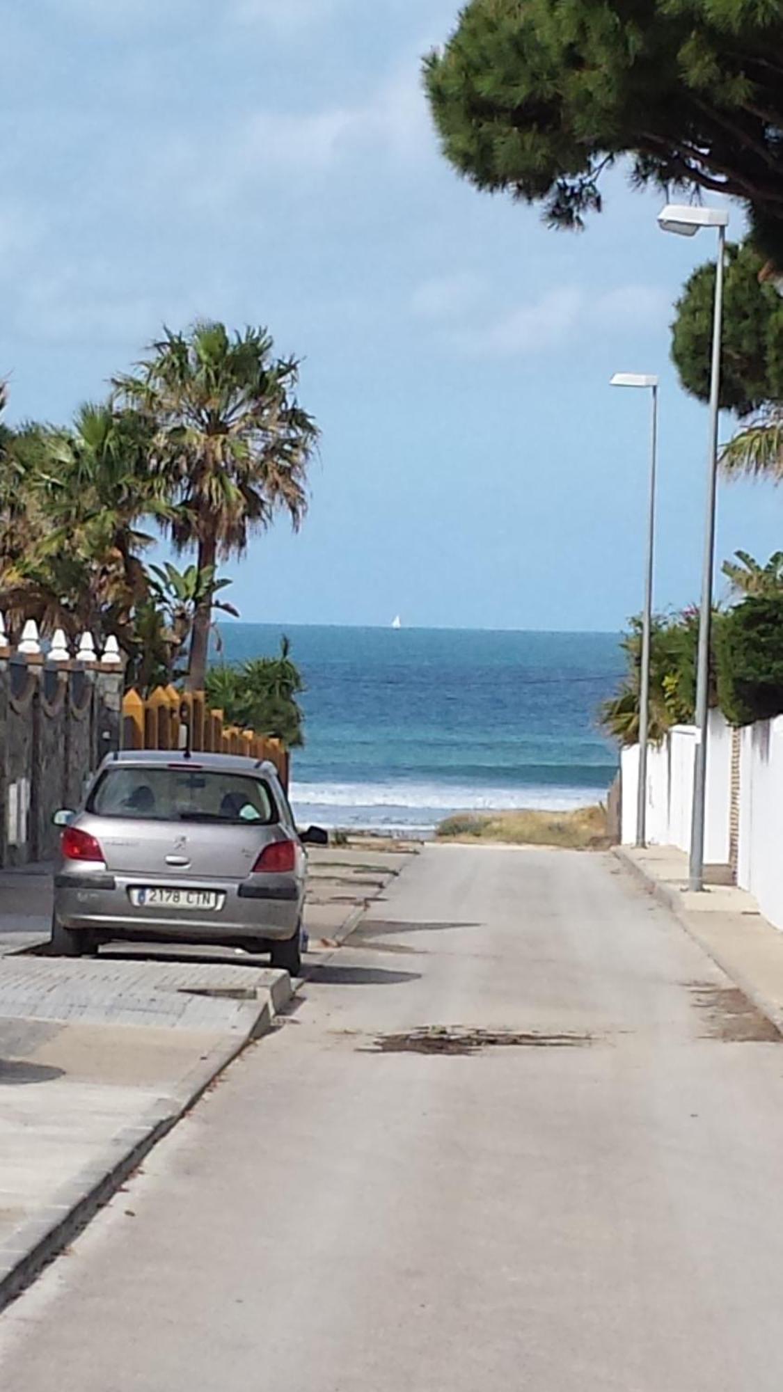 Hostal Noli Chiclana de la Frontera Buitenkant foto