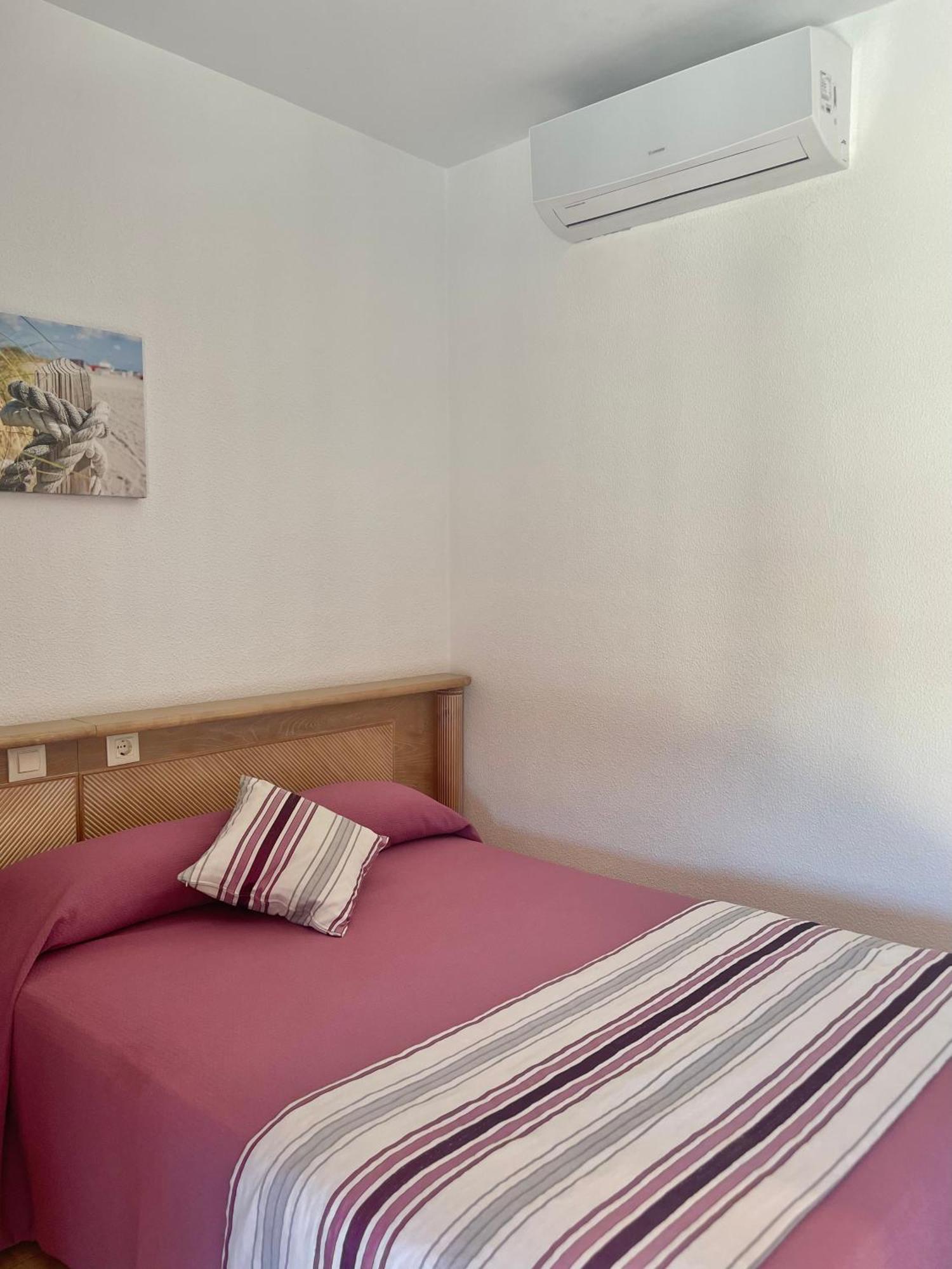 Hostal Noli Chiclana de la Frontera Buitenkant foto