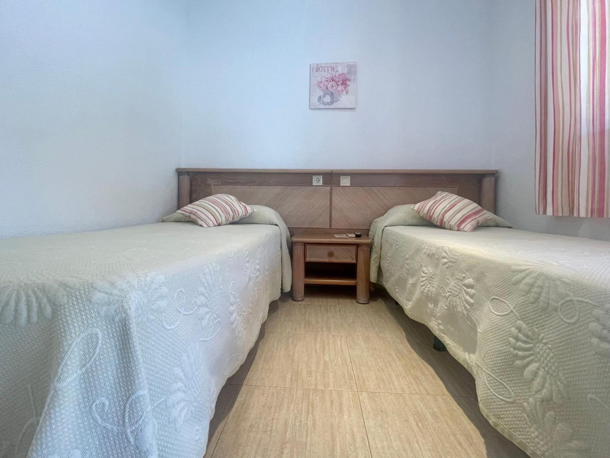 Hostal Noli Chiclana de la Frontera Buitenkant foto