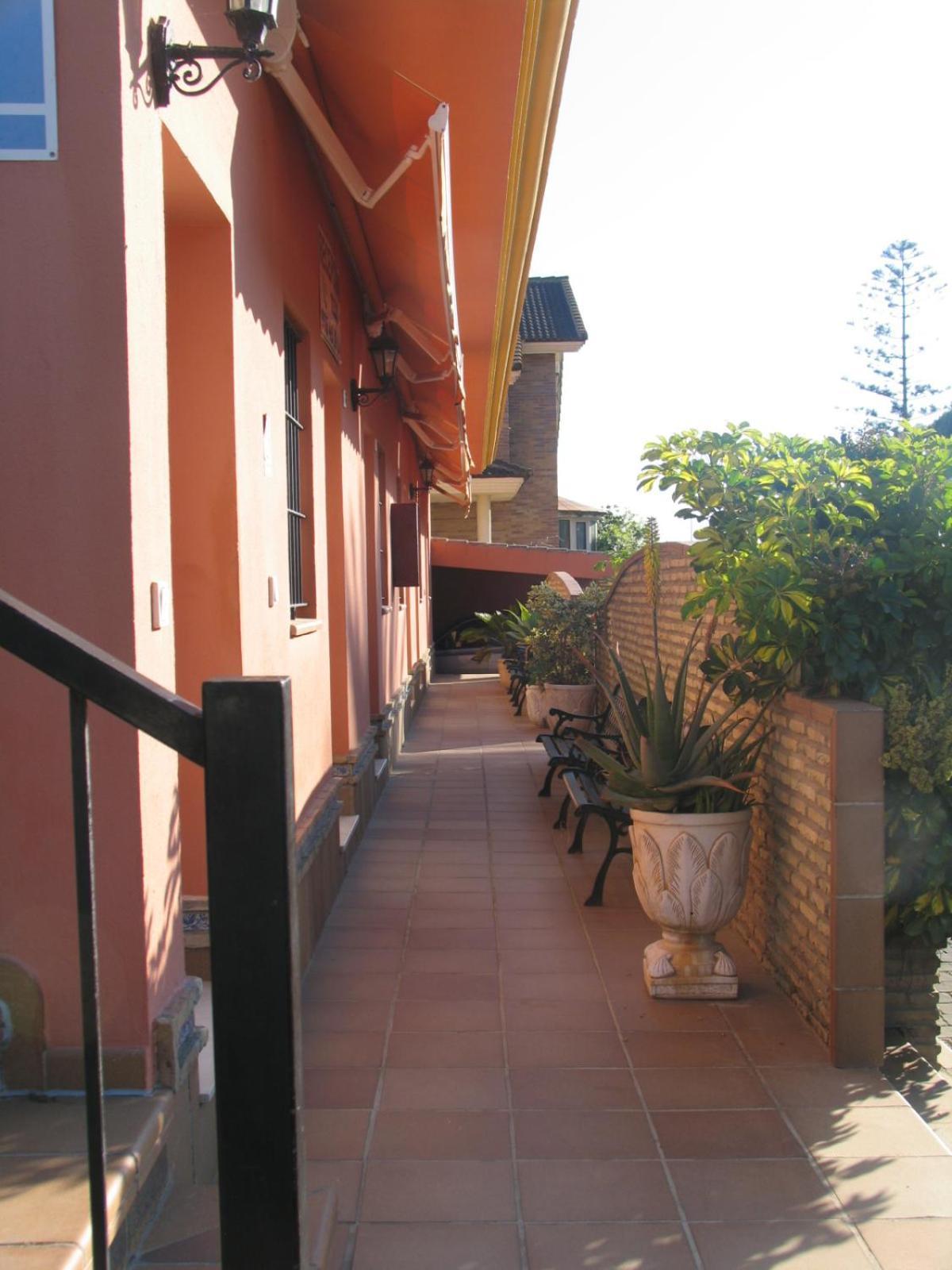 Hostal Noli Chiclana de la Frontera Buitenkant foto