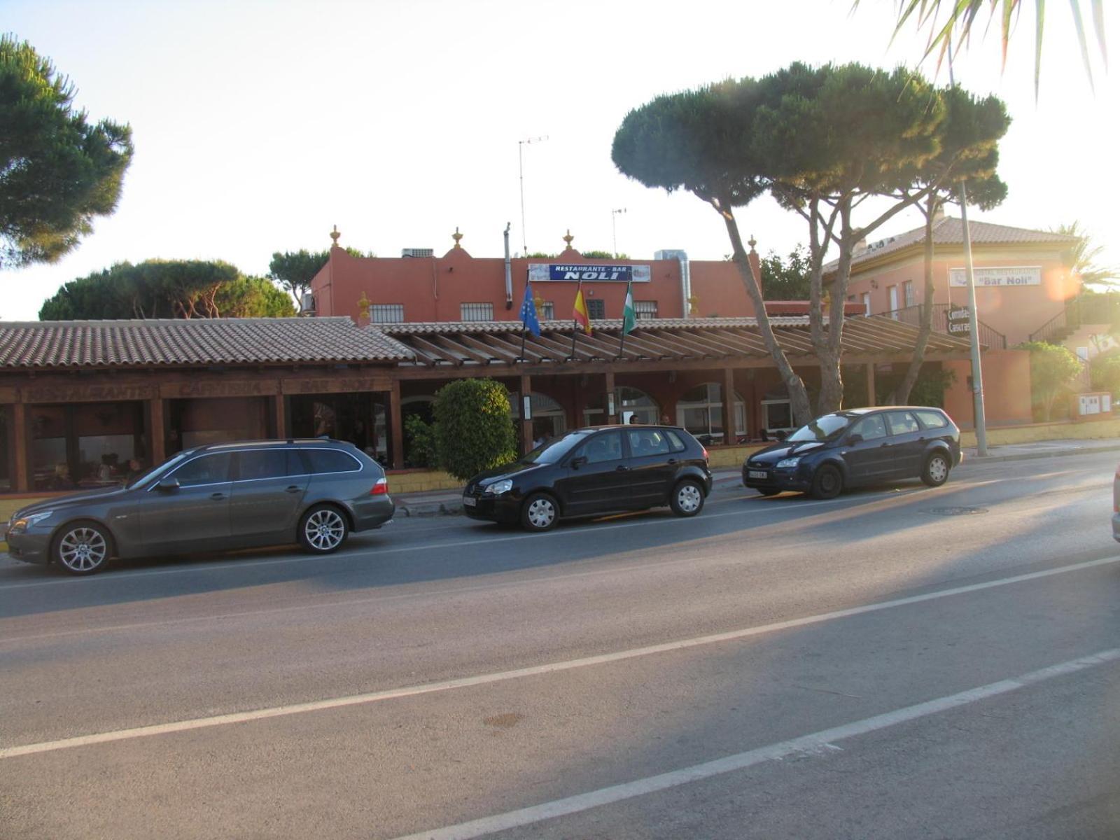 Hostal Noli Chiclana de la Frontera Buitenkant foto